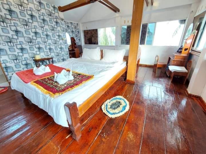 Xl Guest House & Restaurant Sihanoukville Exterior photo